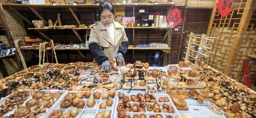 劍門關景區柏木文創旅游產品引領新風尚，游客青睞食品開發